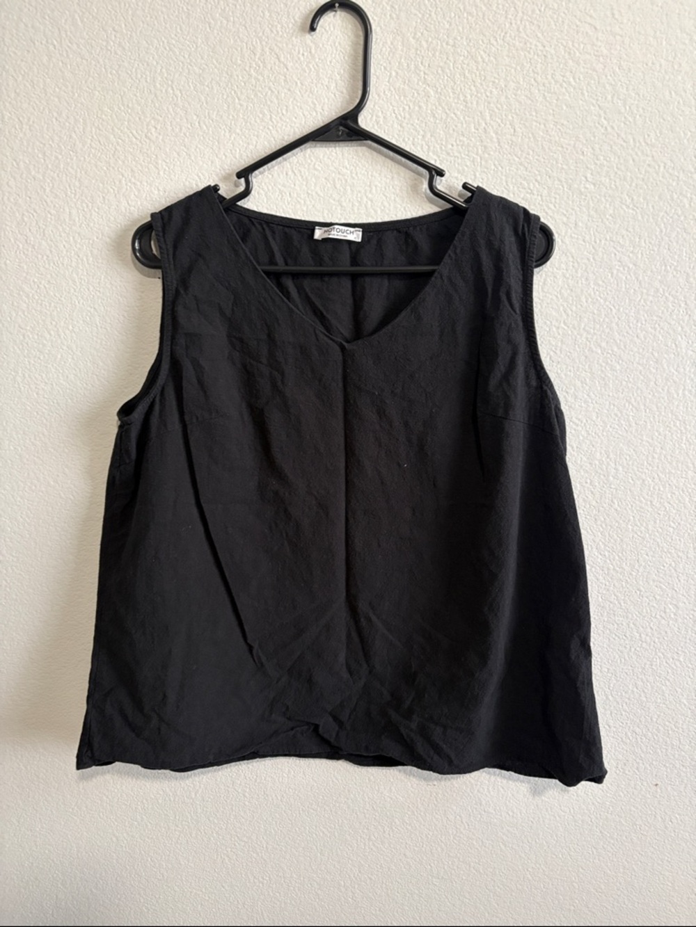 V-Neck Sleeveless Tank Top - Black